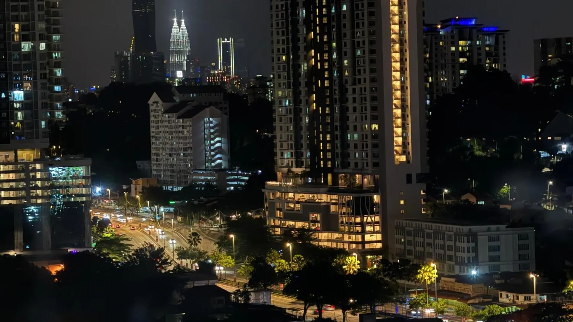 アパートホテル Aaladdinkl Kuala Lumpurアパートホテル